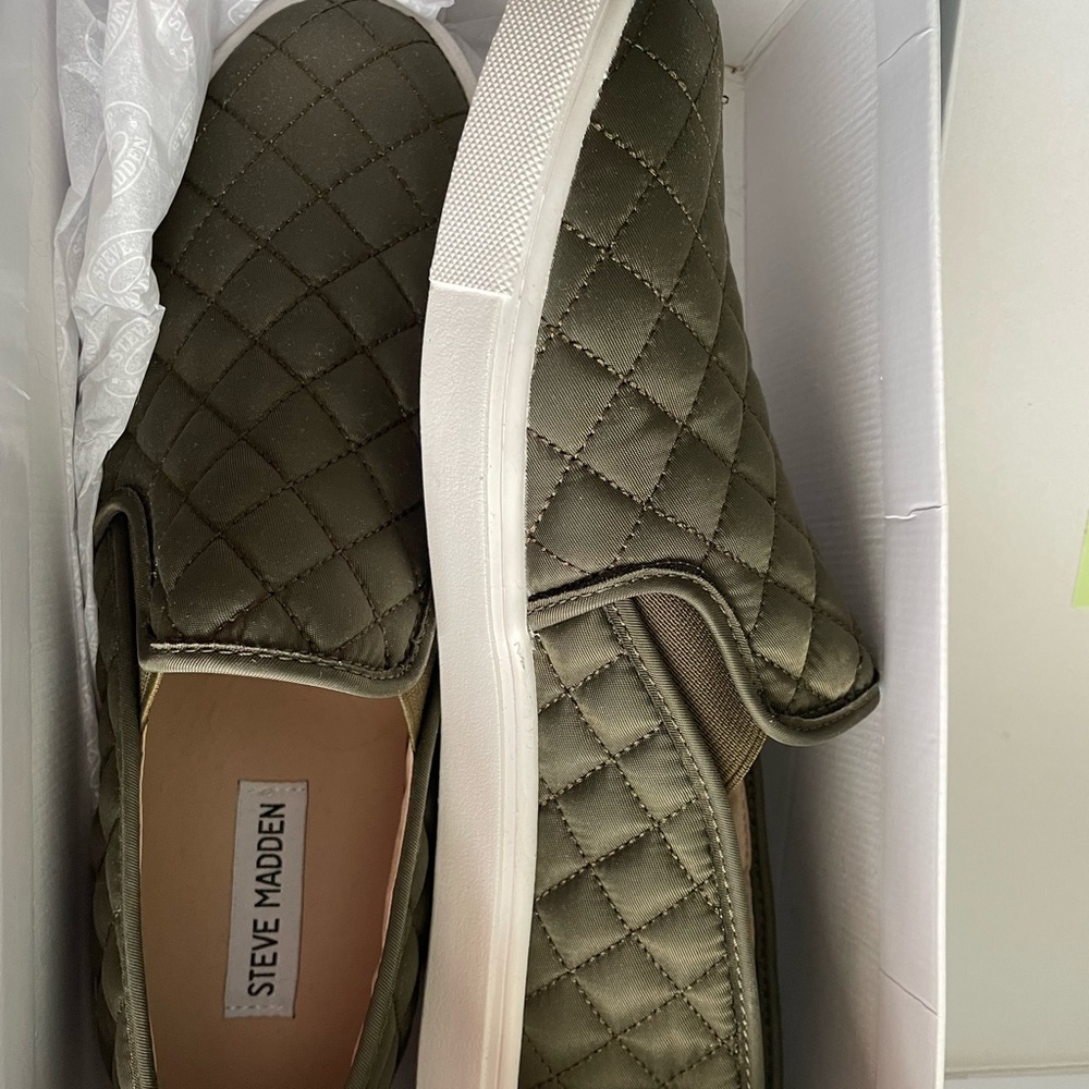 NEW Steve Madden Slip on Shoes